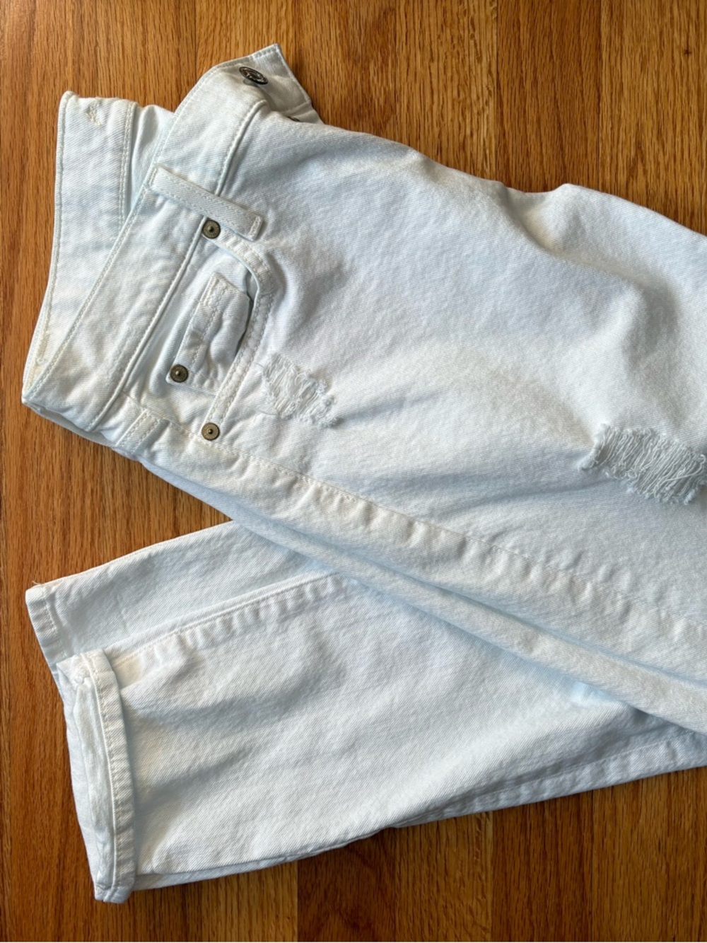 White House Black Market Women's Straight Leg White Jeans